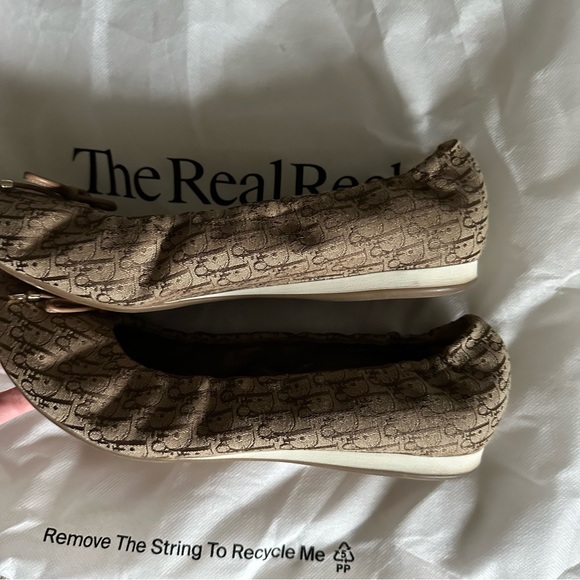 Dior Logo Flats - Picture 7 of 9